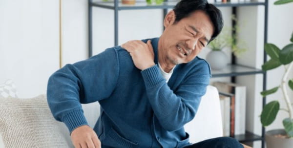 肩関節周囲炎のリハビリで絶対にやってはいけない禁忌事項【時期別完全
